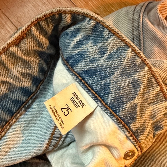 Bog High Rise Baggy Jeans With Salmon/Rainbow Fade Detail 25 - Picture 2 of 5